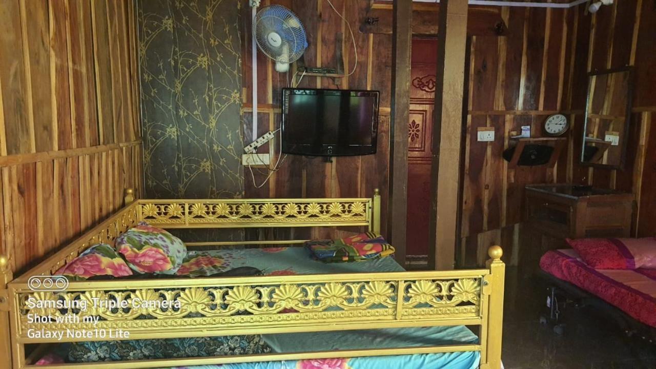 Amruta Homestays Chikhaldara Buitenkant foto