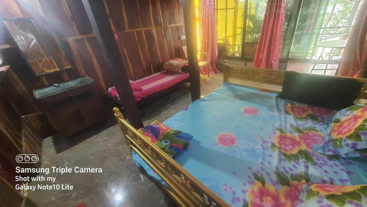 Amruta Homestays Chikhaldara Buitenkant foto