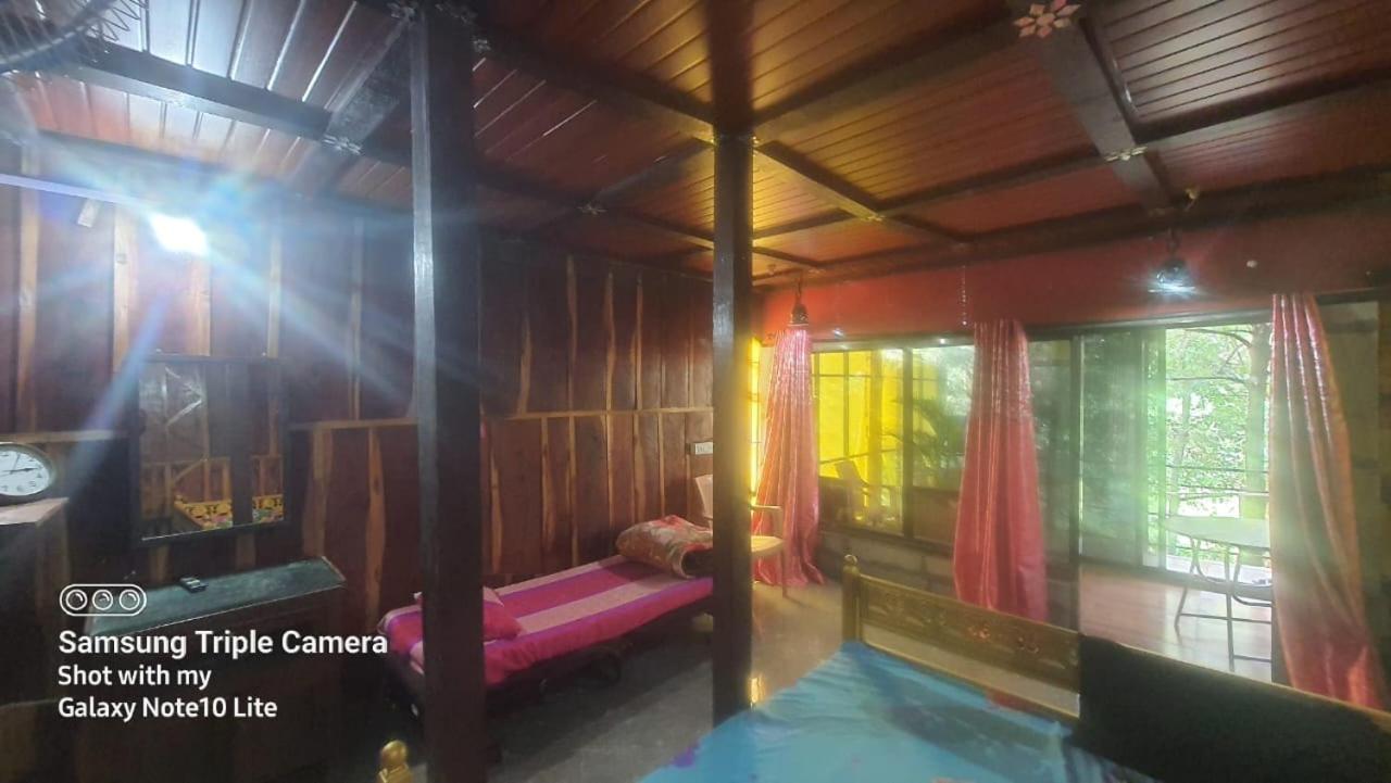 Amruta Homestays Chikhaldara Buitenkant foto